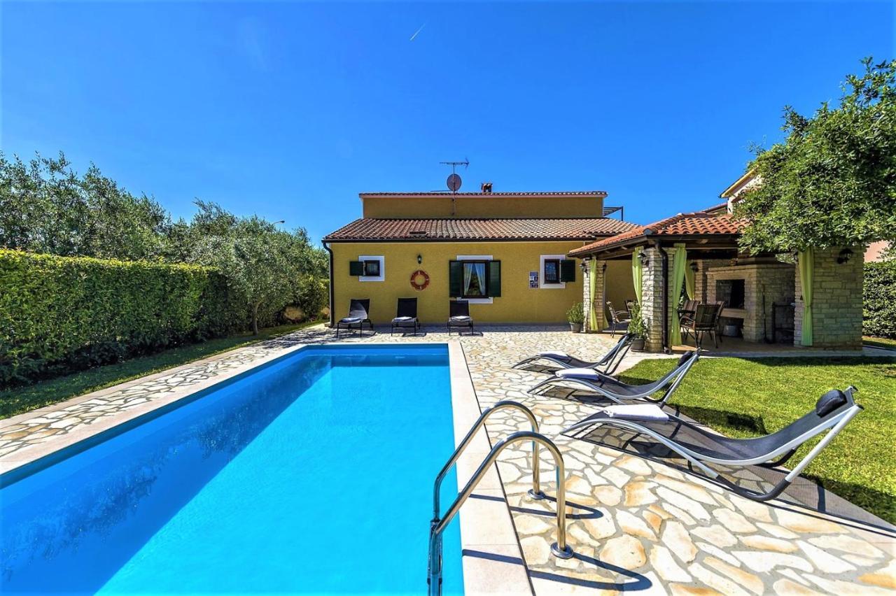 Spacious Three-Bedroom Villa Balun With Pool Poreč Kültér fotó