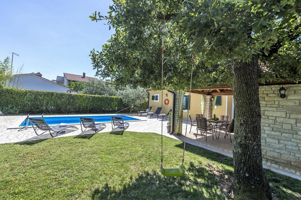Spacious Three-Bedroom Villa Balun With Pool Poreč Kültér fotó